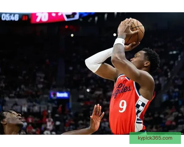 莱昂纳德创历史新纪录 成为30岁以上球员连续50场得分20+首人